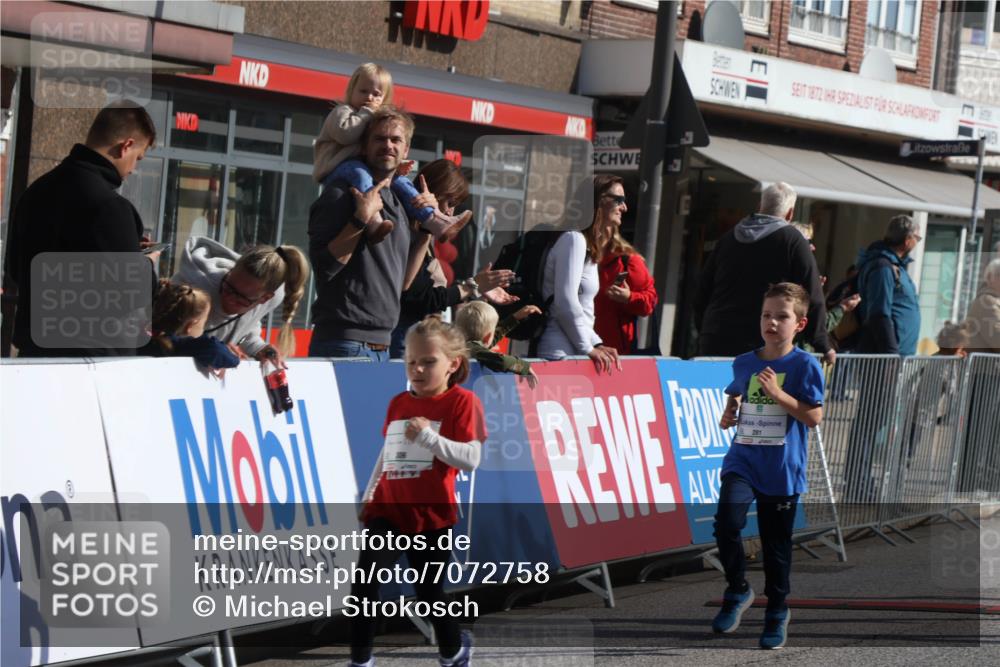 15.09.2024 - PSD Bank Halbmarathon Michael Strokosch http://msf.ph/oto/7072758 15.09.2024 10:30:04 Ziel 32, 97, 127, 129, 156, 252, 264, 281, 289, 306 meine-sportfotos.de