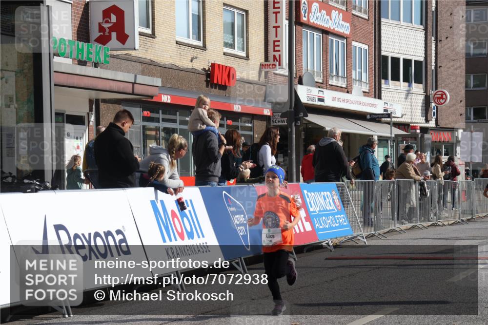 15.09.2024 - PSD Bank Halbmarathon Michael Strokosch http://msf.ph/oto/7072938 15.09.2024 10:30:45 Ziel 38, 44, 145, 147, 207, 214, 234 meine-sportfotos.de