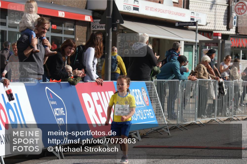 15.09.2024 - PSD Bank Halbmarathon Michael Strokosch http://msf.ph/oto/7073063 15.09.2024 10:30:54 Ziel 38, 44, 126, 141, 145, 147, 207, 214, 234, 277 meine-sportfotos.de