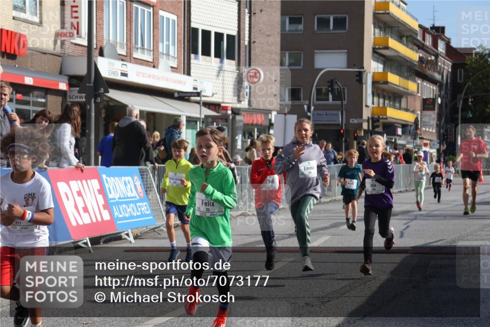 15.09.2024 - PSD Bank Halbmarathon Michael Strokosch http://msf.ph/oto/7073177 15.09.2024 10:31:04 Ziel 24, 25, 39, 72, 104, 105, 126, 141, 163, 191, 277, 287 meine-sportfotos.de