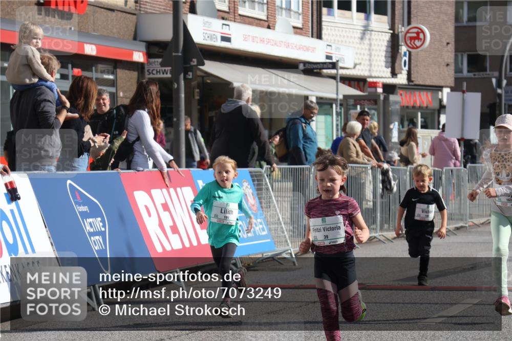 15.09.2024 - PSD Bank Halbmarathon Michael Strokosch http://msf.ph/oto/7073249 15.09.2024 10:31:11 Ziel 24, 25, 39, 72, 104, 105, 126, 160, 163, 191, 277, 287 meine-sportfotos.de