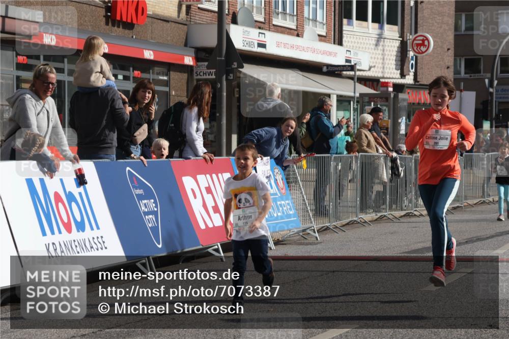 15.09.2024 - PSD Bank Halbmarathon Michael Strokosch http://msf.ph/oto/7073387 15.09.2024 10:31:30 Ziel 78, 158, 175, 201, 202, 250 meine-sportfotos.de
