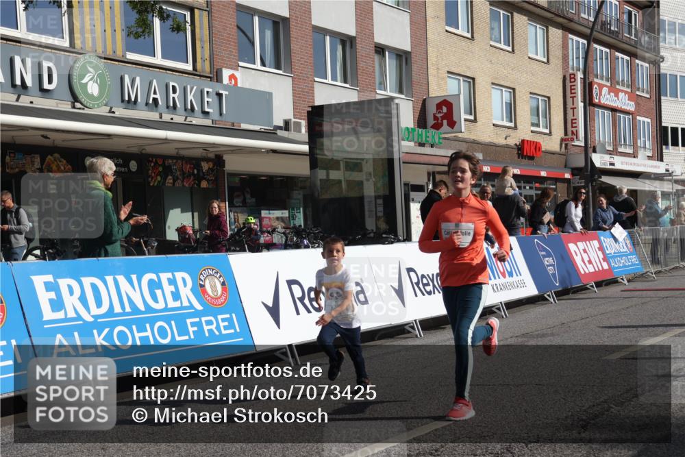 15.09.2024 - PSD Bank Halbmarathon Michael Strokosch http://msf.ph/oto/7073425 15.09.2024 10:31:32 Ziel 78, 158, 175, 201, 202, 250 meine-sportfotos.de