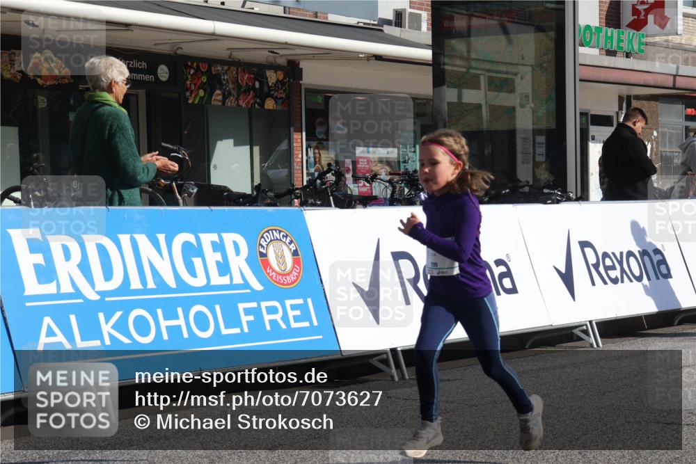 15.09.2024 - PSD Bank Halbmarathon Michael Strokosch http://msf.ph/oto/7073627 15.09.2024 10:31:48 Ziel 11, 56, 57, 151, 202, 223, 250, 267, 276, 299 meine-sportfotos.de
