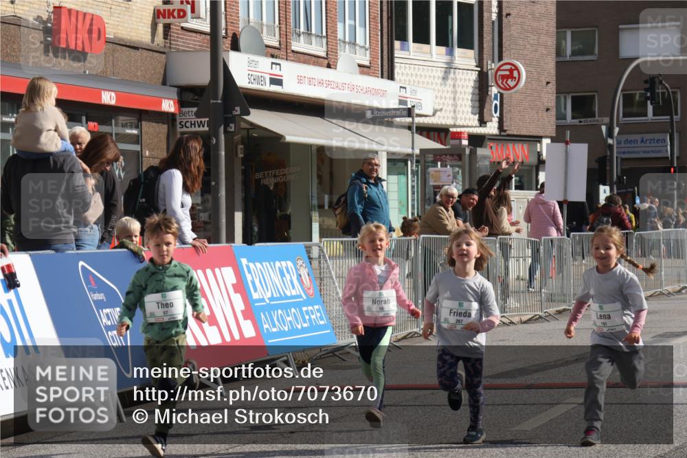 15.09.2024 - PSD Bank Halbmarathon Michael Strokosch http://msf.ph/oto/7073670 15.09.2024 10:31:53 Ziel 11, 56, 57, 151, 223, 267, 276, 299 meine-sportfotos.de