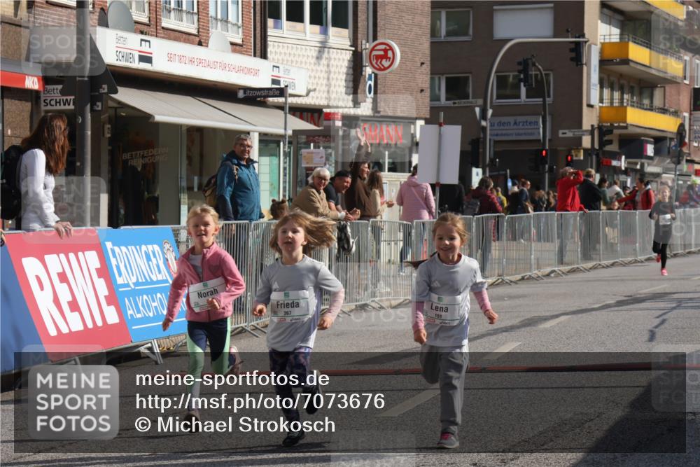 15.09.2024 - PSD Bank Halbmarathon Michael Strokosch http://msf.ph/oto/7073676 15.09.2024 10:31:53 Ziel 11, 56, 57, 151, 223, 267, 276, 299 meine-sportfotos.de