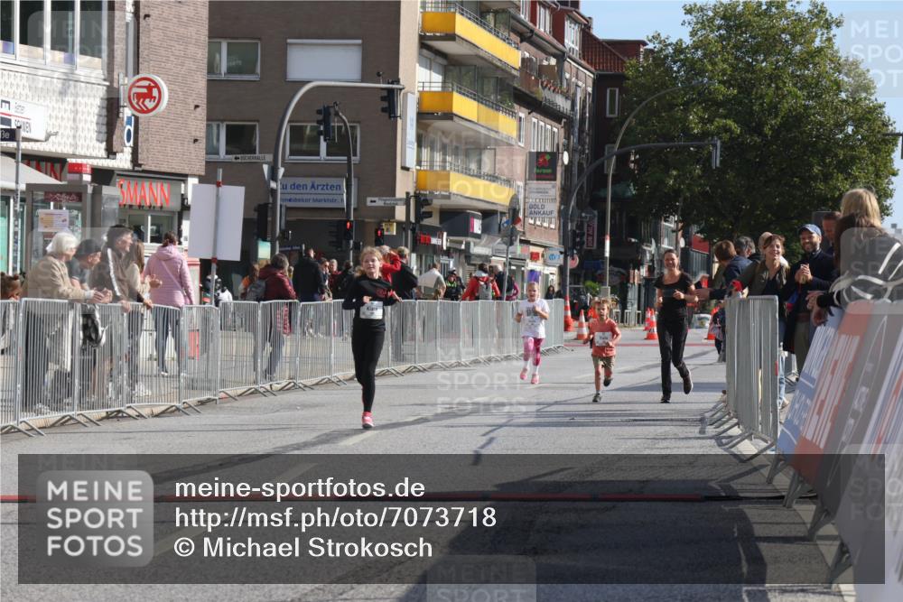 15.09.2024 - PSD Bank Halbmarathon Michael Strokosch http://msf.ph/oto/7073718 15.09.2024 10:31:59 Ziel 56, 57, 151, 199, 267, 276 meine-sportfotos.de