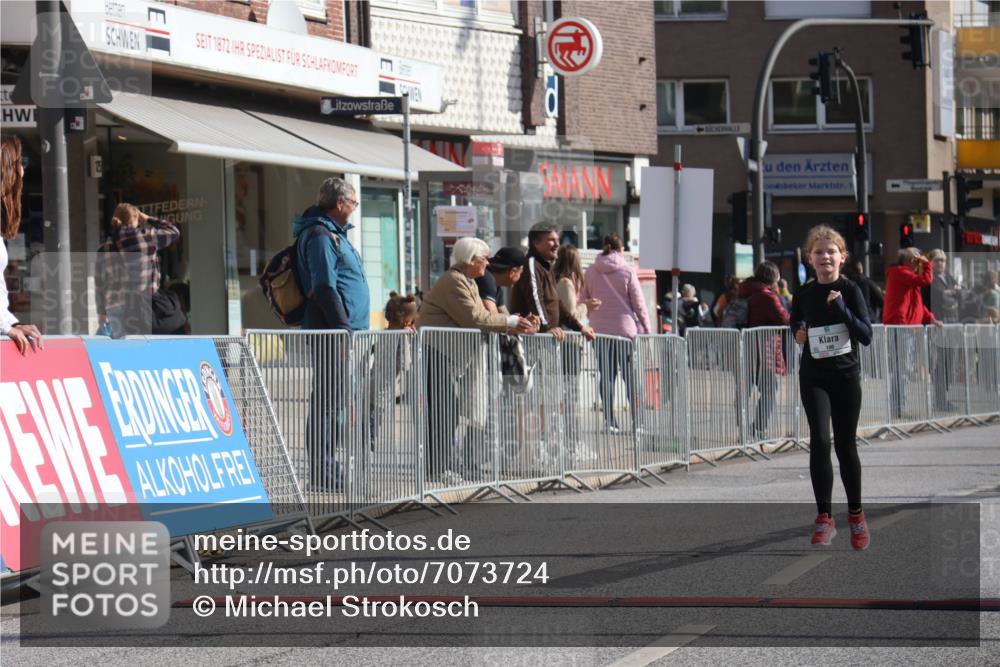 15.09.2024 - PSD Bank Halbmarathon Michael Strokosch http://msf.ph/oto/7073724 15.09.2024 10:32:01 Ziel 56, 57, 148, 151, 199, 267 meine-sportfotos.de