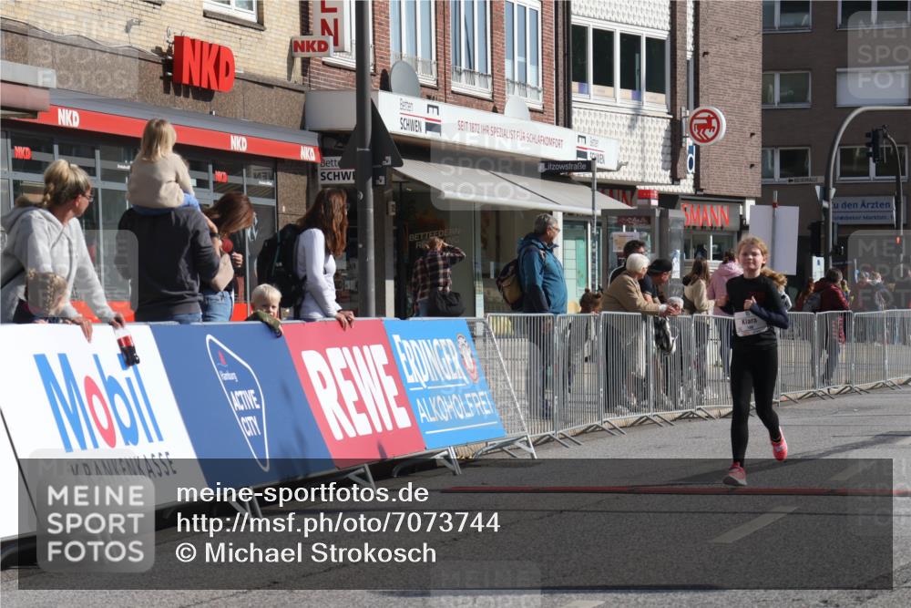 15.09.2024 - PSD Bank Halbmarathon Michael Strokosch http://msf.ph/oto/7073744 15.09.2024 10:32:02 Ziel 56, 57, 148, 151, 199, 267, 280 meine-sportfotos.de