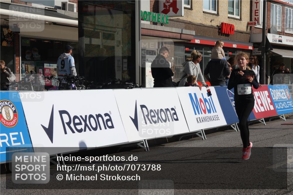 15.09.2024 - PSD Bank Halbmarathon Michael Strokosch http://msf.ph/oto/7073788 15.09.2024 10:32:06 Ziel 56, 148, 193, 199, 280 meine-sportfotos.de
