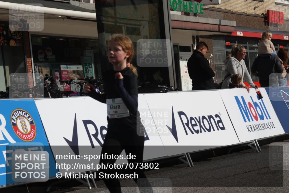 15.09.2024 - PSD Bank Halbmarathon Michael Strokosch http://msf.ph/oto/7073802 15.09.2024 10:32:07 Ziel 148, 193, 199, 280 meine-sportfotos.de