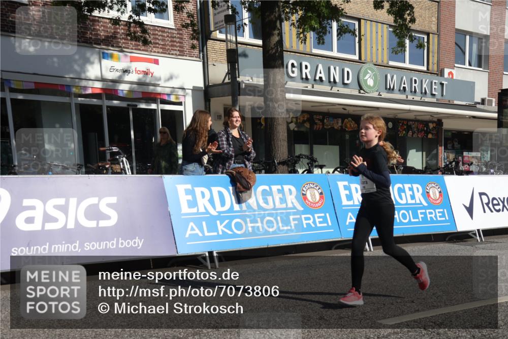15.09.2024 - PSD Bank Halbmarathon Michael Strokosch http://msf.ph/oto/7073806 15.09.2024 10:32:08 Ziel 148, 193, 199, 280 meine-sportfotos.de