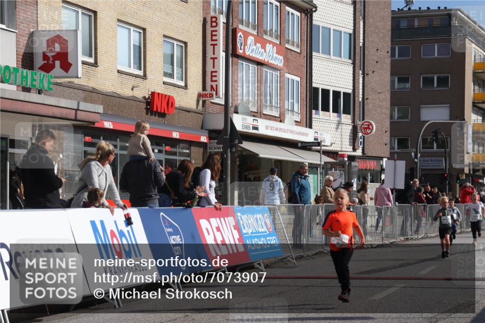 15.09.2024 - PSD Bank Halbmarathon Michael Strokosch http://msf.ph/oto/7073907 15.09.2024 10:32:19 Ziel 40, 68, 148, 157, 176, 193, 280, 301 meine-sportfotos.de