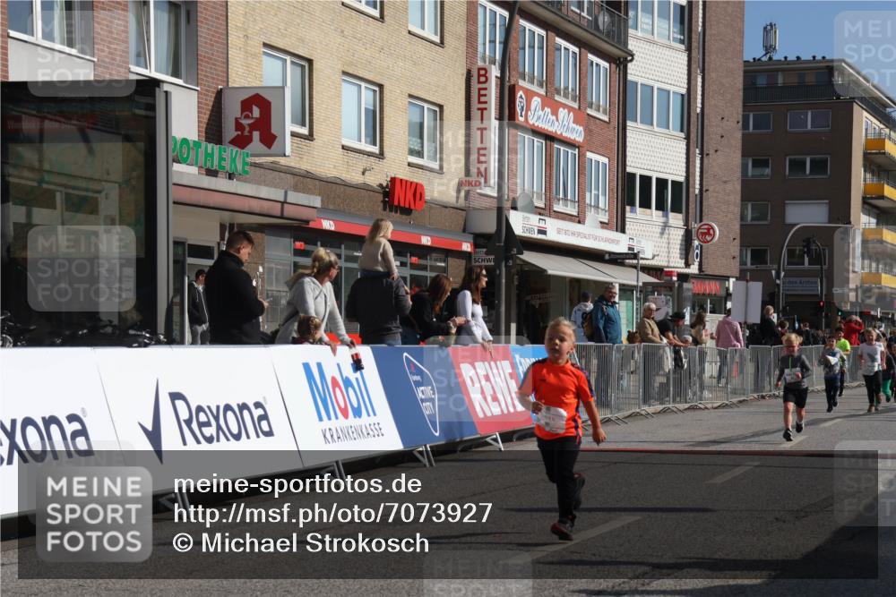 15.09.2024 - PSD Bank Halbmarathon Michael Strokosch http://msf.ph/oto/7073927 15.09.2024 10:32:21 Ziel 40, 68, 83, 157, 176, 193, 280, 301 meine-sportfotos.de