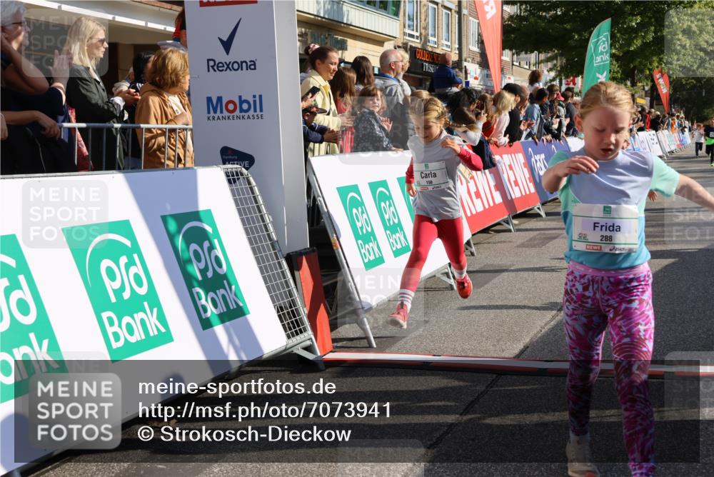 15.09.2024 - PSD Bank Halbmarathon Strokosch-Dieckow http://msf.ph/oto/7073941 15.09.2024 10:29:22 Ziel 5, 47, 106, 107, 137, 150, 154, 170, 179, 189, 222, 231, 244, 271, 288, 292, 297 meine-sportfotos.de