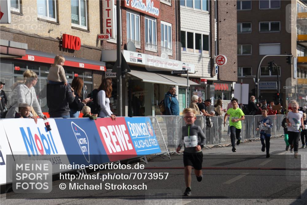 15.09.2024 - PSD Bank Halbmarathon Michael Strokosch http://msf.ph/oto/7073957 15.09.2024 10:32:23 Ziel 1, 40, 68, 83, 157, 176, 182, 193, 232, 241, 301 meine-sportfotos.de