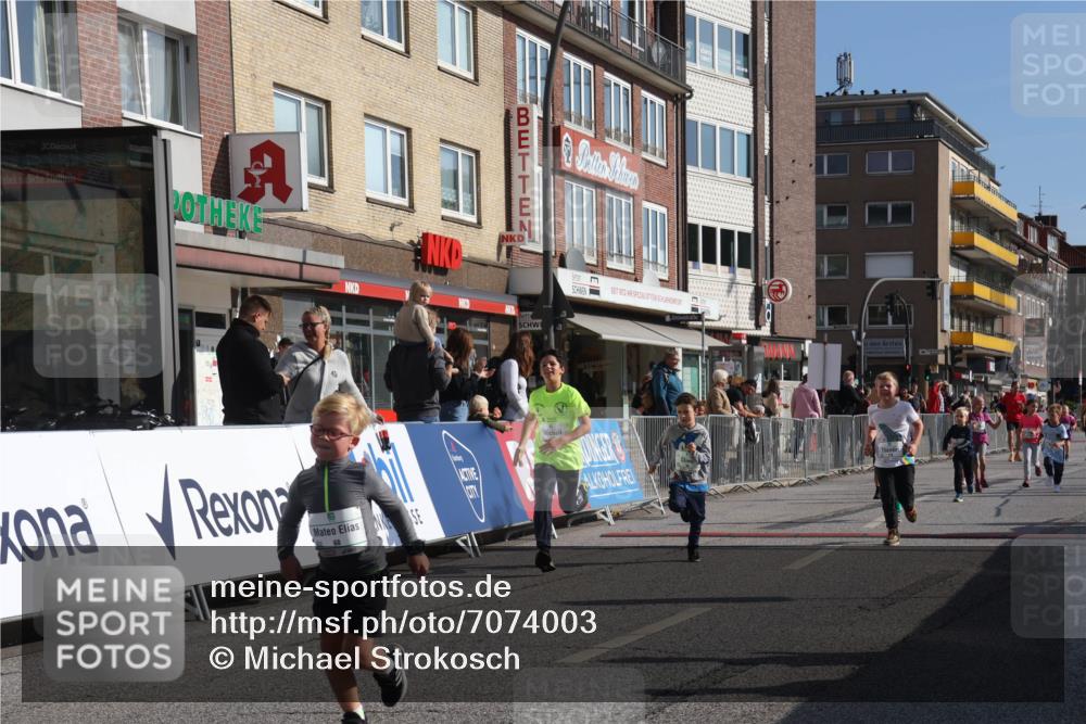 15.09.2024 - PSD Bank Halbmarathon Michael Strokosch http://msf.ph/oto/7074003 15.09.2024 10:32:26 Ziel 1, 40, 68, 83, 157, 176, 182, 193, 232, 241, 283, 301, 302 meine-sportfotos.de