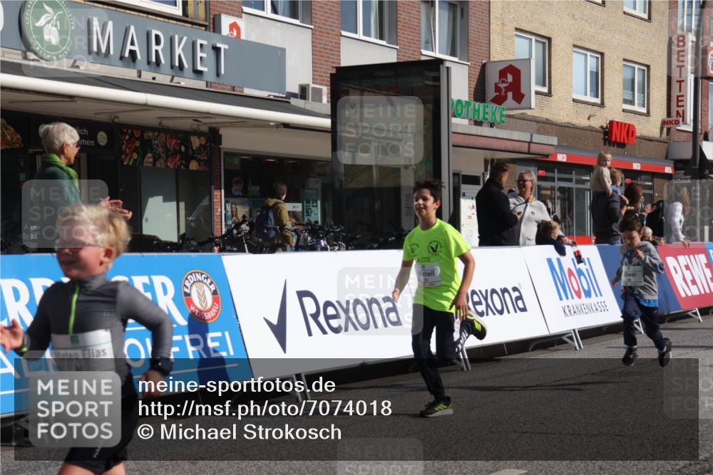 15.09.2024 - PSD Bank Halbmarathon Michael Strokosch http://msf.ph/oto/7074018 15.09.2024 10:32:27 Ziel 1, 40, 68, 83, 157, 176, 182, 232, 241, 283, 301, 302 meine-sportfotos.de