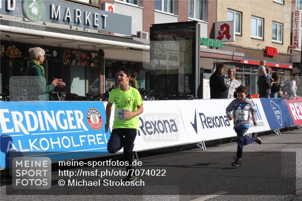15.09.2024 - PSD Bank Halbmarathon Michael Strokosch http://msf.ph/oto/7074022 15.09.2024 10:32:27 Ziel 1, 40, 68, 83, 157, 176, 182, 232, 241, 283, 301, 302 meine-sportfotos.de