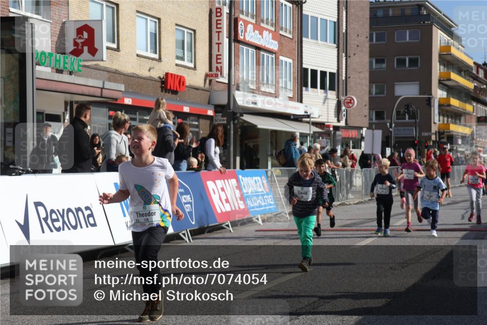15.09.2024 - PSD Bank Halbmarathon Michael Strokosch http://msf.ph/oto/7074054 15.09.2024 10:32:30 Ziel 1, 4, 40, 68, 83, 157, 176, 182, 232, 241, 275, 283, 301, 302 meine-sportfotos.de