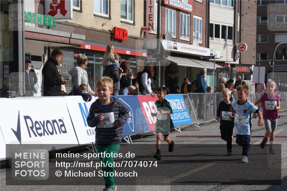 15.09.2024 - PSD Bank Halbmarathon Michael Strokosch http://msf.ph/oto/7074074 15.09.2024 10:32:31 Ziel 1, 4, 40, 68, 83, 157, 176, 182, 232, 241, 275, 283, 301, 302 meine-sportfotos.de