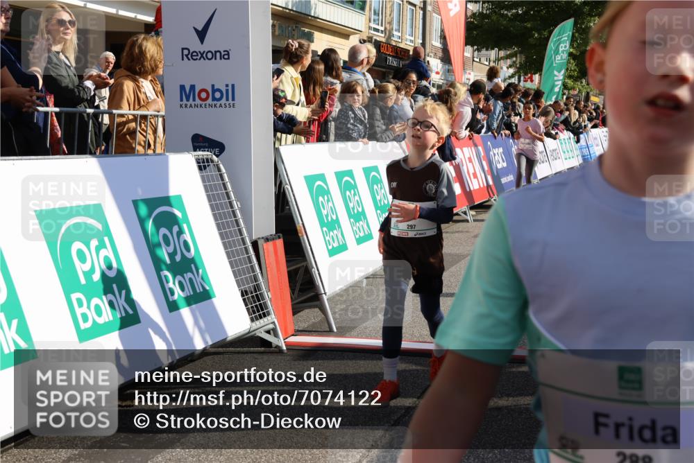 15.09.2024 - PSD Bank Halbmarathon Strokosch-Dieckow http://msf.ph/oto/7074122 15.09.2024 10:29:23 Ziel 5, 12, 47, 106, 107, 137, 150, 154, 170, 179, 180, 189, 222, 231, 244, 271, 288, 292, 297 meine-sportfotos.de