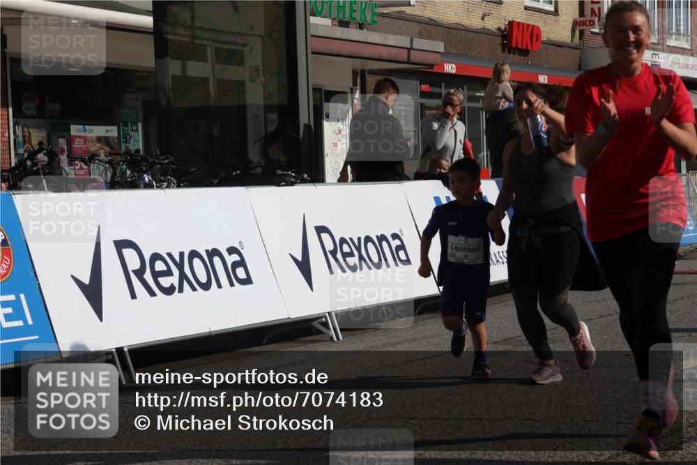 15.09.2024 - PSD Bank Halbmarathon Michael Strokosch http://msf.ph/oto/7074183 15.09.2024 10:32:41 Ziel 1, 4, 33, 83, 182, 232, 241, 275, 283, 302 meine-sportfotos.de