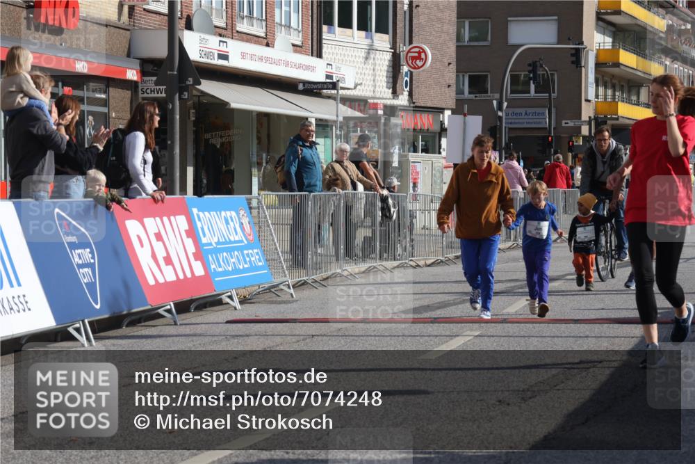15.09.2024 - PSD Bank Halbmarathon Michael Strokosch http://msf.ph/oto/7074248 15.09.2024 10:33:08 Ziel 224, 304 meine-sportfotos.de