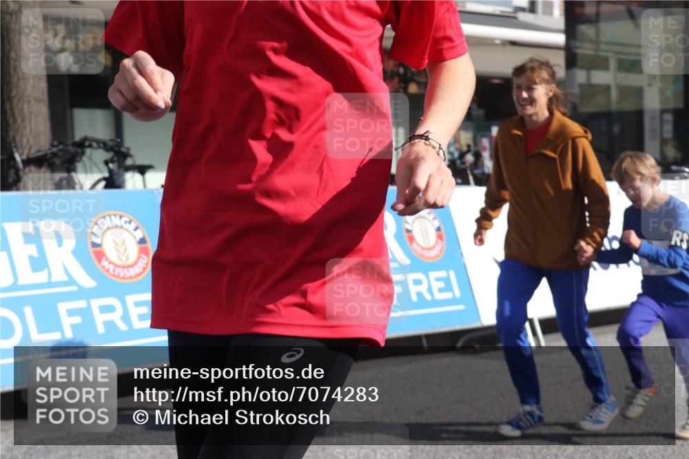 15.09.2024 - PSD Bank Halbmarathon Michael Strokosch http://msf.ph/oto/7074283 15.09.2024 10:33:13 Ziel 224, 304 meine-sportfotos.de