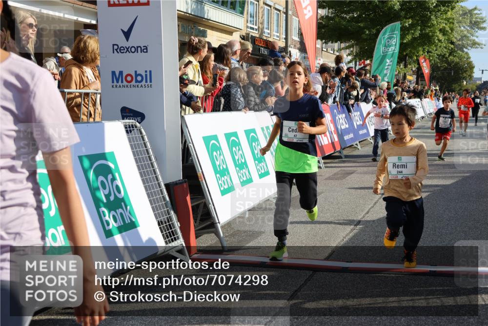 15.09.2024 - PSD Bank Halbmarathon Strokosch-Dieckow http://msf.ph/oto/7074298 15.09.2024 10:29:29 Ziel 5, 12, 47, 70, 150, 170, 180, 194, 231, 244, 254, 255, 271, 288, 292, 297 meine-sportfotos.de