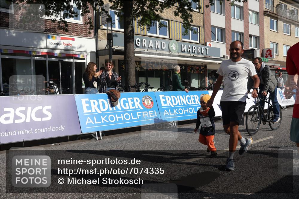 15.09.2024 - PSD Bank Halbmarathon Michael Strokosch http://msf.ph/oto/7074335 15.09.2024 10:33:17 Ziel 224, 304 meine-sportfotos.de
