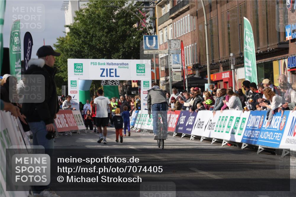 15.09.2024 - PSD Bank Halbmarathon Michael Strokosch http://msf.ph/oto/7074405 15.09.2024 10:33:34 Ziel  meine-sportfotos.de