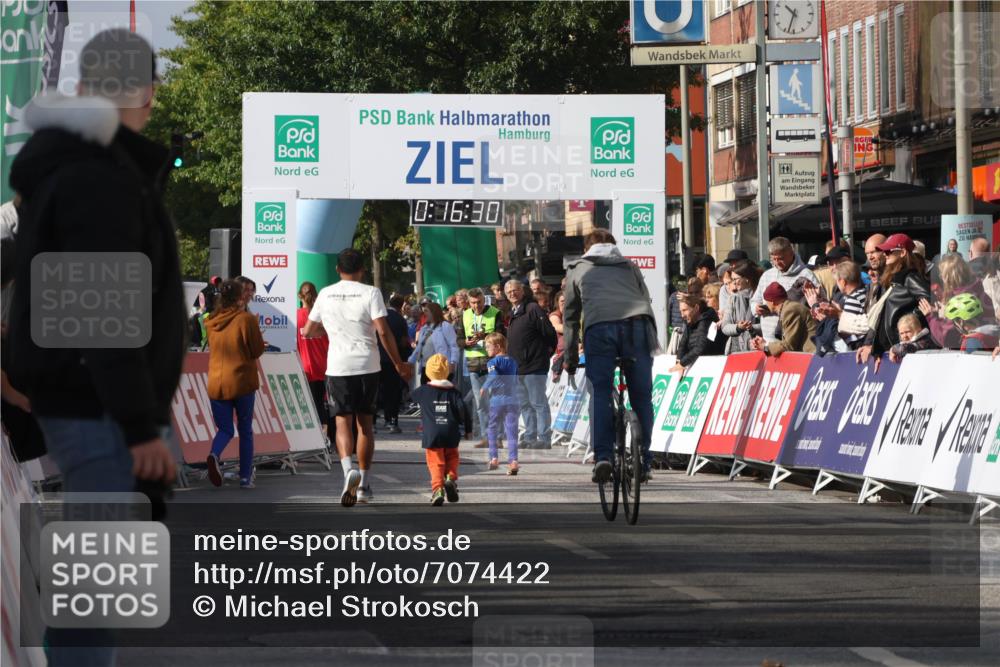 15.09.2024 - PSD Bank Halbmarathon Michael Strokosch http://msf.ph/oto/7074422 15.09.2024 10:33:36 Ziel  meine-sportfotos.de