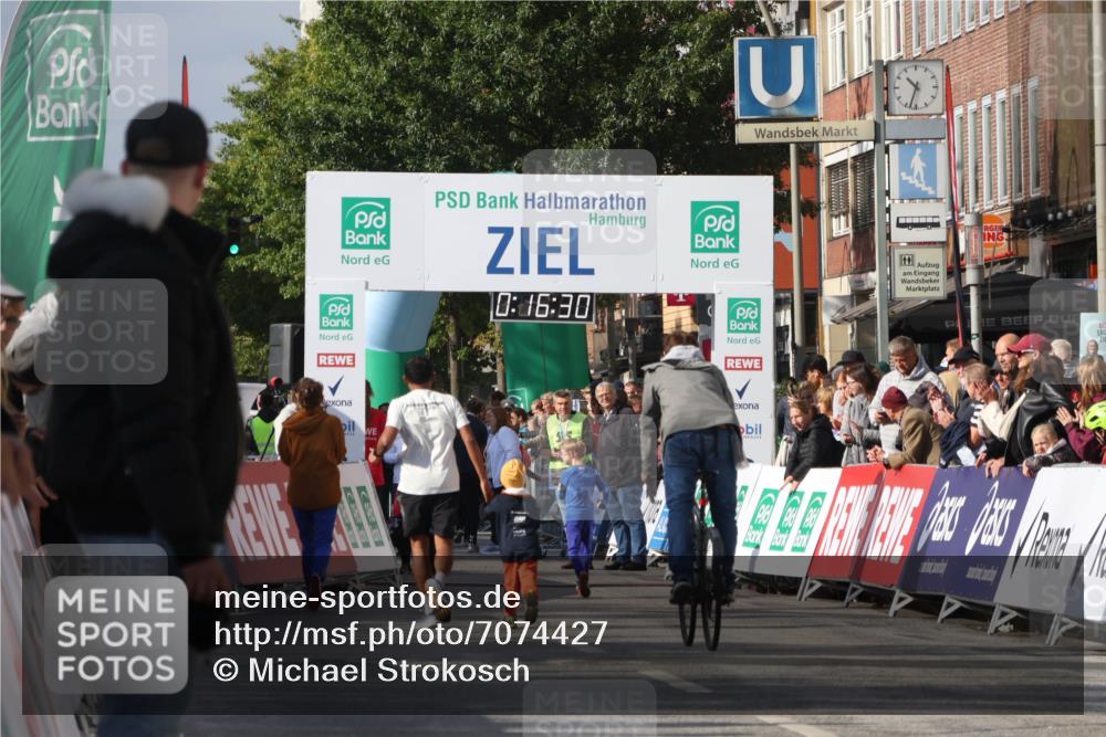 15.09.2024 - PSD Bank Halbmarathon Michael Strokosch http://msf.ph/oto/7074427 15.09.2024 10:33:36 Ziel  meine-sportfotos.de