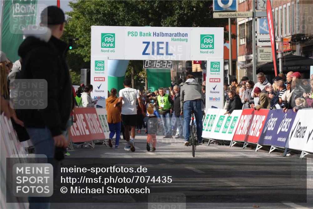 15.09.2024 - PSD Bank Halbmarathon Michael Strokosch http://msf.ph/oto/7074435 15.09.2024 10:33:38 Ziel  meine-sportfotos.de