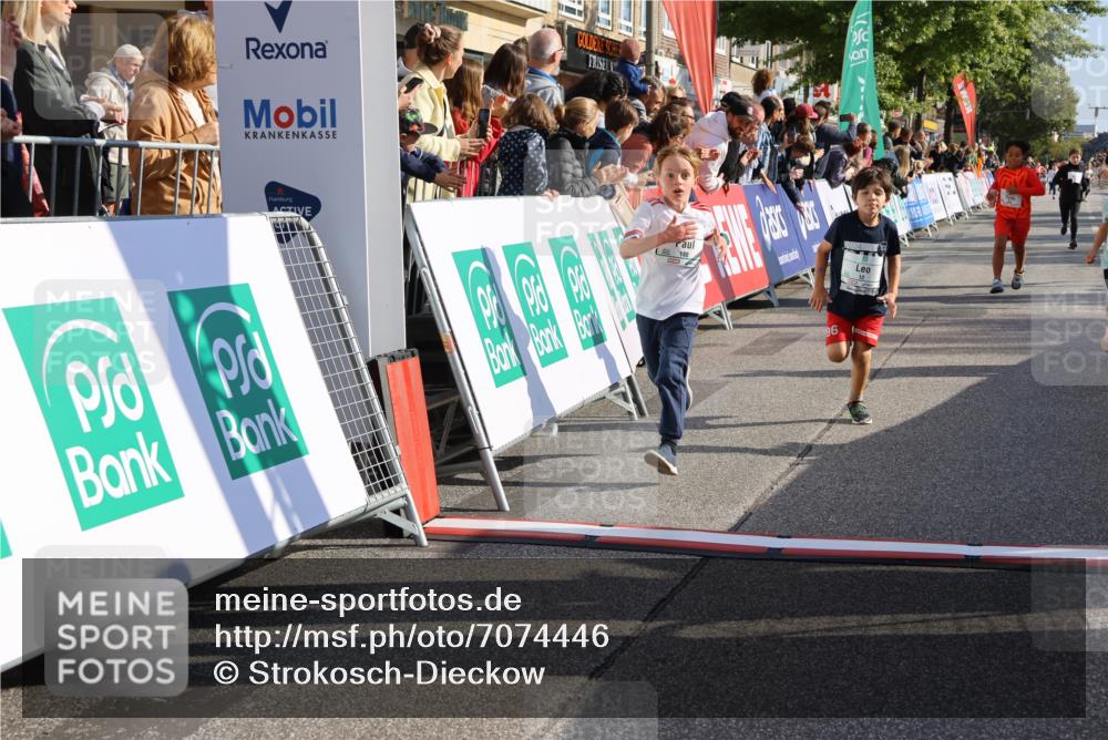 15.09.2024 - PSD Bank Halbmarathon Strokosch-Dieckow http://msf.ph/oto/7074446 15.09.2024 10:29:31 Ziel 5, 12, 47, 70, 150, 170, 180, 194, 244, 254, 255, 271, 288, 292, 297 meine-sportfotos.de