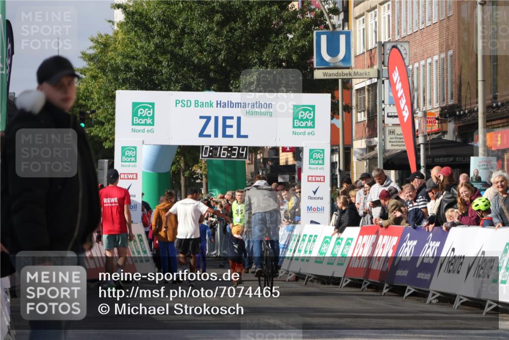 15.09.2024 - PSD Bank Halbmarathon Michael Strokosch http://msf.ph/oto/7074465 15.09.2024 10:33:40 Ziel  meine-sportfotos.de