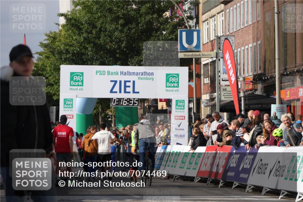 15.09.2024 - PSD Bank Halbmarathon Michael Strokosch http://msf.ph/oto/7074469 15.09.2024 10:33:41 Ziel  meine-sportfotos.de