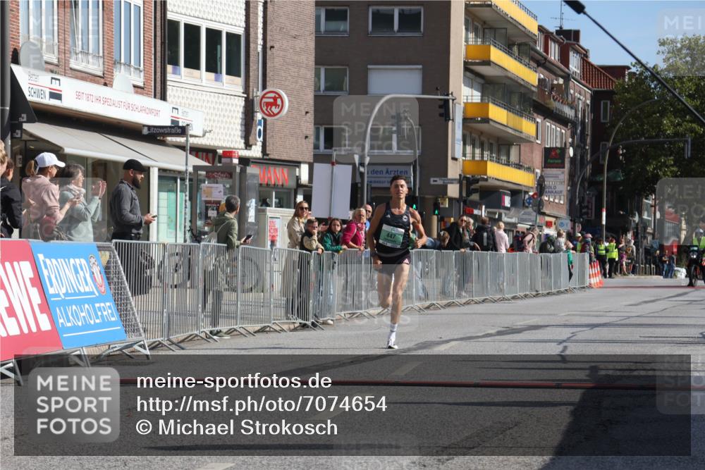 15.09.2024 - PSD Bank Halbmarathon Michael Strokosch http://msf.ph/oto/7074654 15.09.2024 11:02:08 Ziel 447 meine-sportfotos.de
