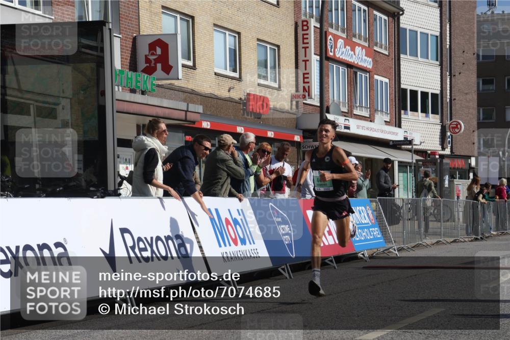 15.09.2024 - PSD Bank Halbmarathon Michael Strokosch http://msf.ph/oto/7074685 15.09.2024 11:02:11 Ziel 447 meine-sportfotos.de