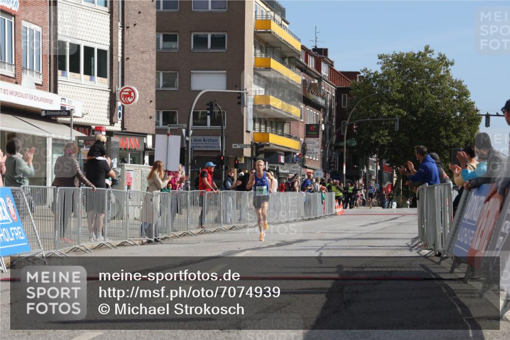 15.09.2024 - PSD Bank Halbmarathon Michael Strokosch http://msf.ph/oto/7074939 15.09.2024 11:04:28 Ziel 451 meine-sportfotos.de