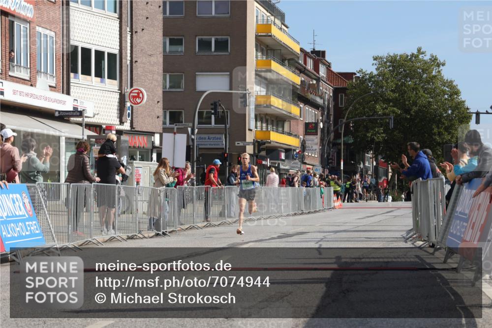 15.09.2024 - PSD Bank Halbmarathon Michael Strokosch http://msf.ph/oto/7074944 15.09.2024 11:04:29 Ziel 451 meine-sportfotos.de
