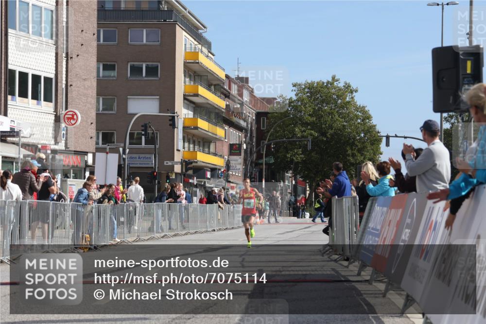 15.09.2024 - PSD Bank Halbmarathon Michael Strokosch http://msf.ph/oto/7075114 15.09.2024 11:05:20 Ziel 458 meine-sportfotos.de