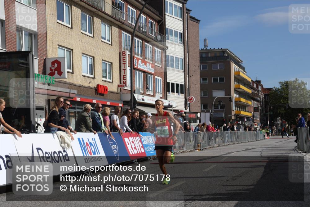 15.09.2024 - PSD Bank Halbmarathon Michael Strokosch http://msf.ph/oto/7075178 15.09.2024 11:05:25 Ziel 458 meine-sportfotos.de