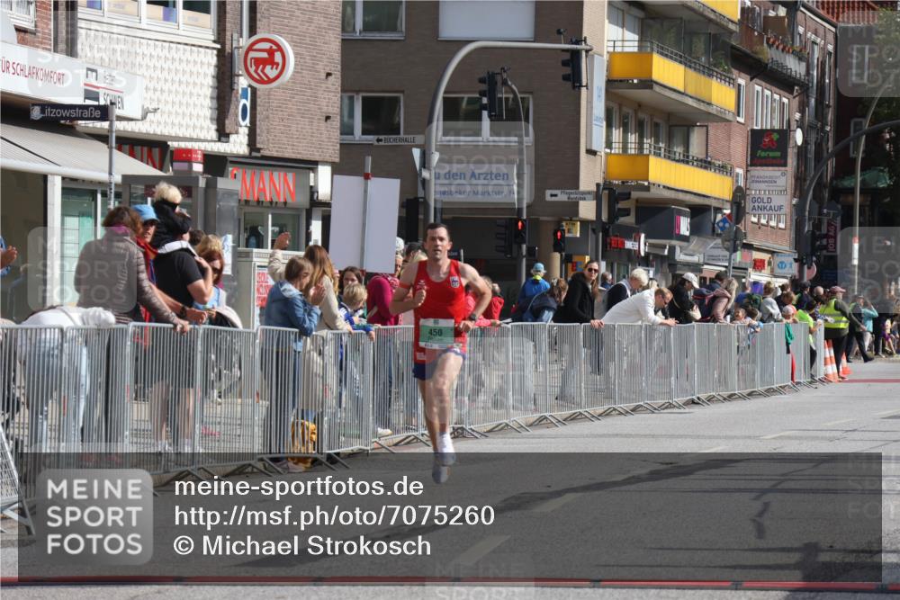 15.09.2024 - PSD Bank Halbmarathon Michael Strokosch http://msf.ph/oto/7075260 15.09.2024 11:05:54 Ziel 450, 452 meine-sportfotos.de