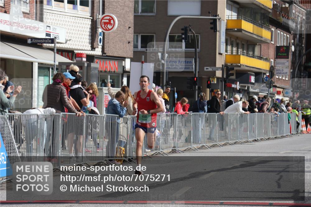 15.09.2024 - PSD Bank Halbmarathon Michael Strokosch http://msf.ph/oto/7075271 15.09.2024 11:05:55 Ziel 450, 452 meine-sportfotos.de