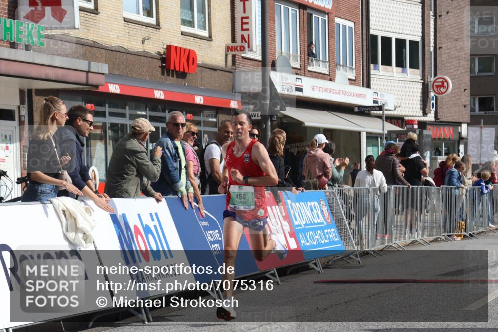15.09.2024 - PSD Bank Halbmarathon Michael Strokosch http://msf.ph/oto/7075316 15.09.2024 11:05:57 Ziel 450, 452 meine-sportfotos.de