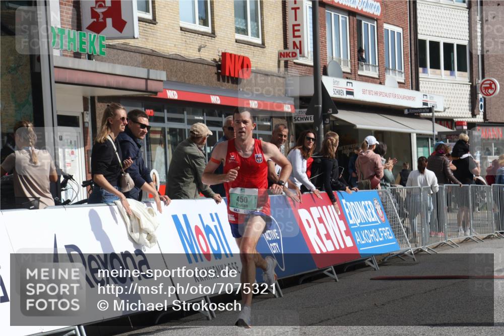 15.09.2024 - PSD Bank Halbmarathon Michael Strokosch http://msf.ph/oto/7075321 15.09.2024 11:05:57 Ziel 450, 452 meine-sportfotos.de