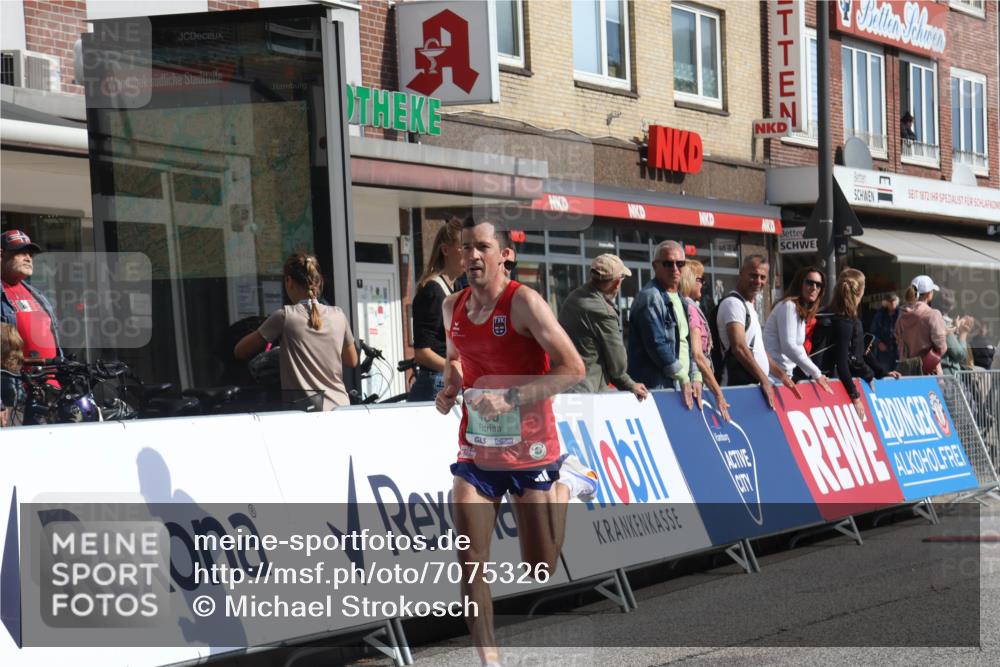 15.09.2024 - PSD Bank Halbmarathon Michael Strokosch http://msf.ph/oto/7075326 15.09.2024 11:05:58 Ziel 450, 452 meine-sportfotos.de