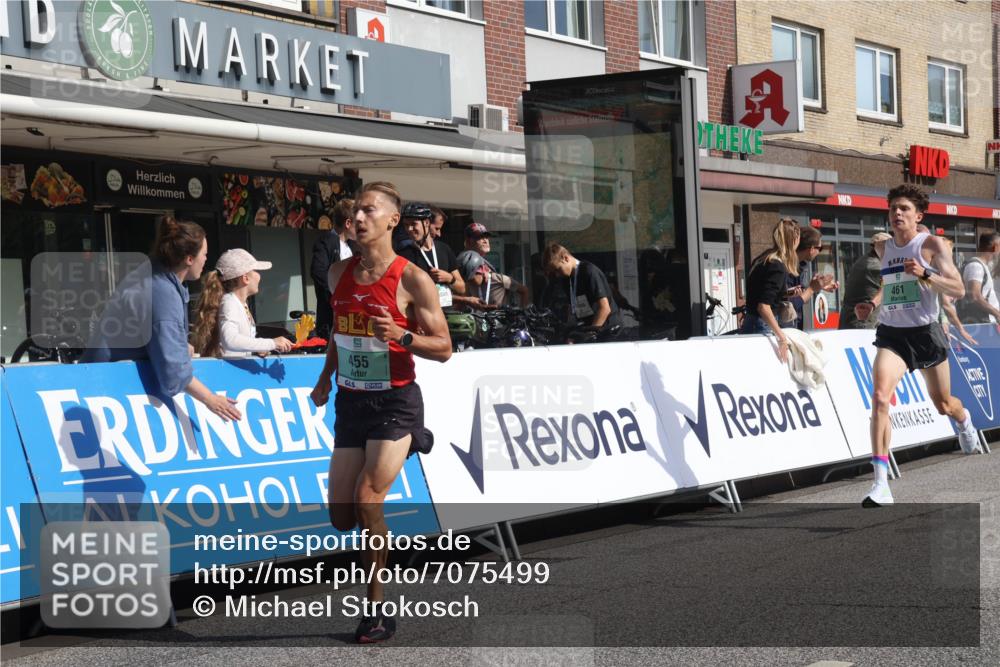 15.09.2024 - PSD Bank Halbmarathon Michael Strokosch http://msf.ph/oto/7075499 15.09.2024 11:06:44 Ziel 455, 459, 461, 471, 805 meine-sportfotos.de